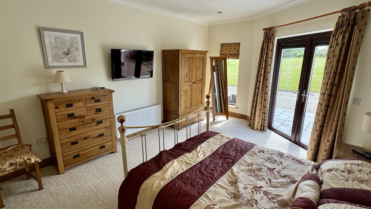 JR - Carrowntryla - Dunmore H54 E224 - 53 Large