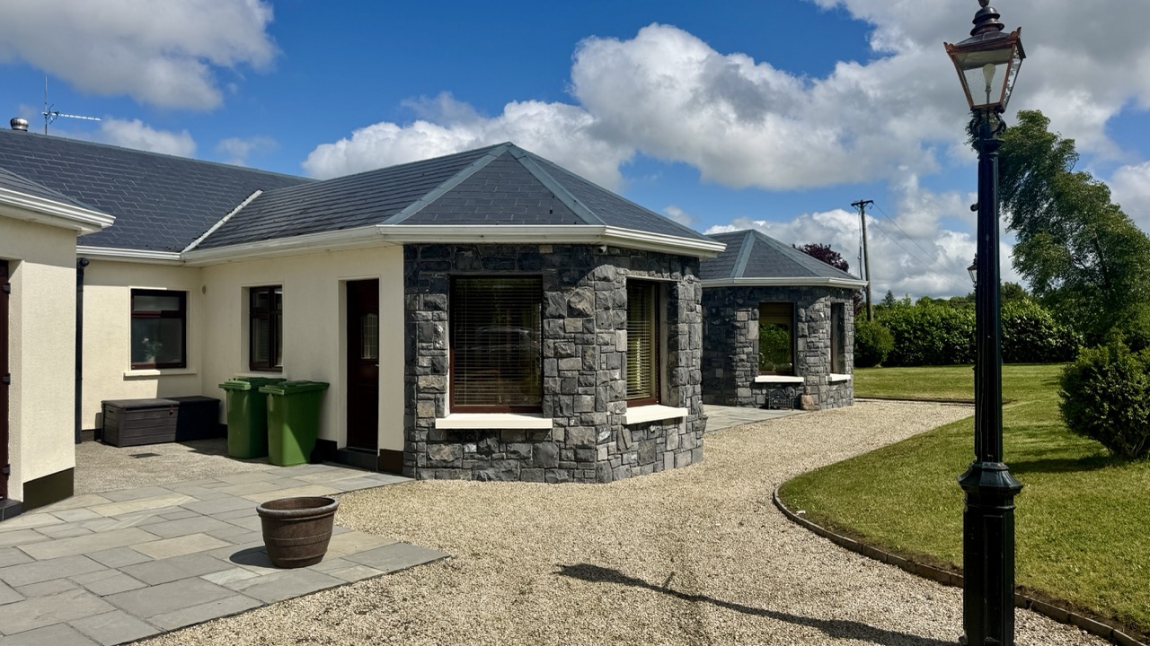 JR - Carrowntryla - Dunmore H54 E224 - 73 Large