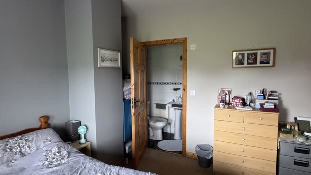 JRA - 25 GLYNDALE - 16 Medium