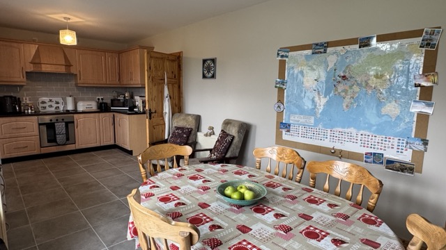 JRA - 25 GLYNDALE - 6 Medium