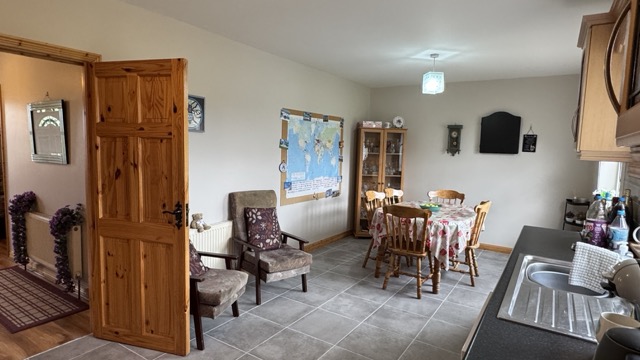 JRA - 25 GLYNDALE - 8 Medium